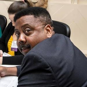 Meet your Posher, Myron